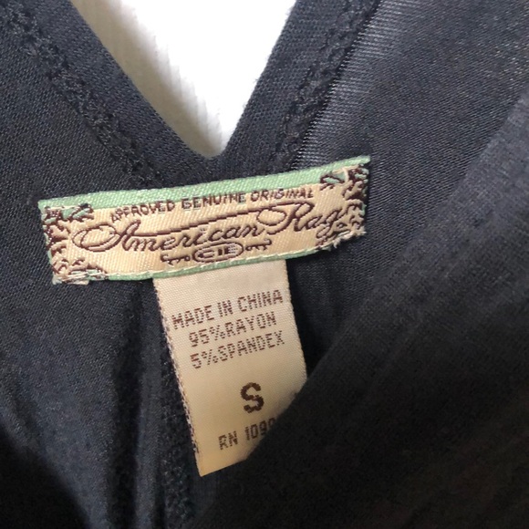 Black American Rag top v neck size S - Picture 2 of 3